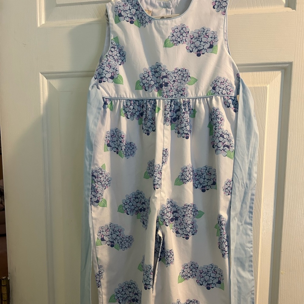 We are moving sale! TBBC romper very nice!